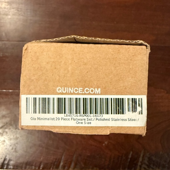 New! Quince x Sambonet Gia Minimalist 20 Piece Flatware Set - Picture 6 of 8